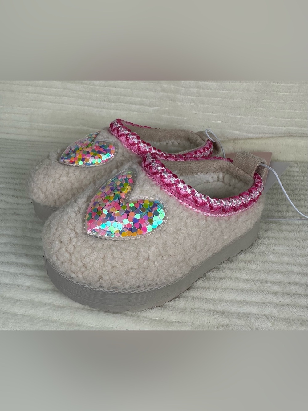 Olivia & Kate Toddler Girls Beige Multi Clogs NWT Size 5